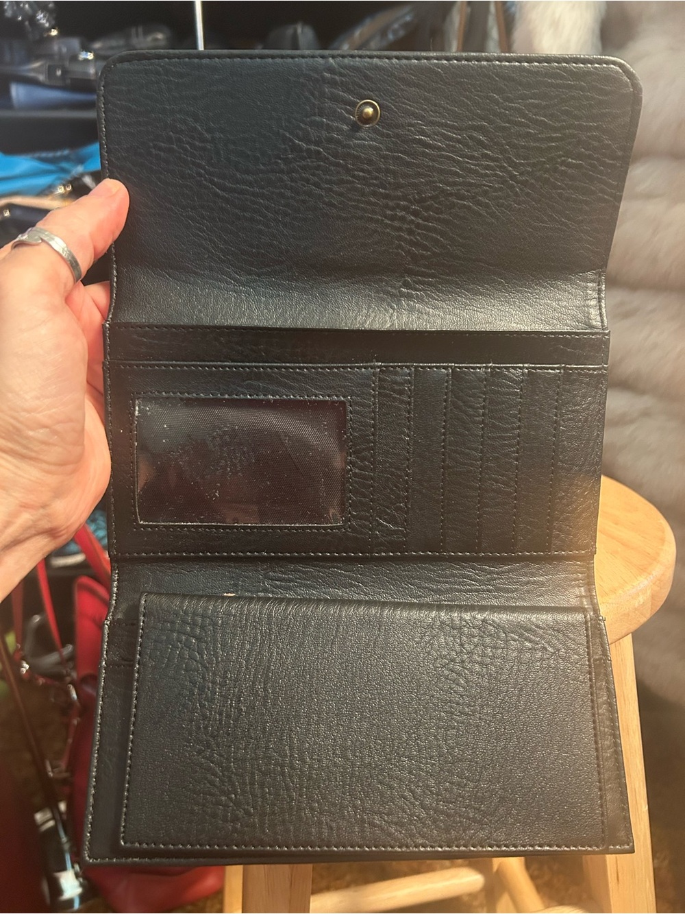 Lux Inspired Red Black Cream Trifold Wallet w/ Removable Checkbook NWOT - Picture 8 of 10